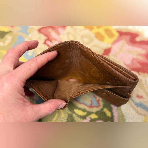 CHANEL Timeless Caviar Leather Classic Brown Bi-Fold Wallet W/ CC Logo - Picture 12 of 16